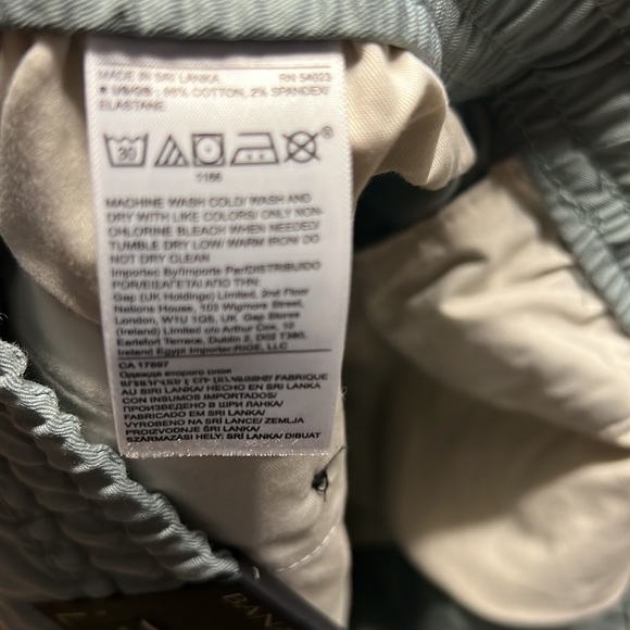 Banana Republic 7' Easy Short - Picture 4 of 4